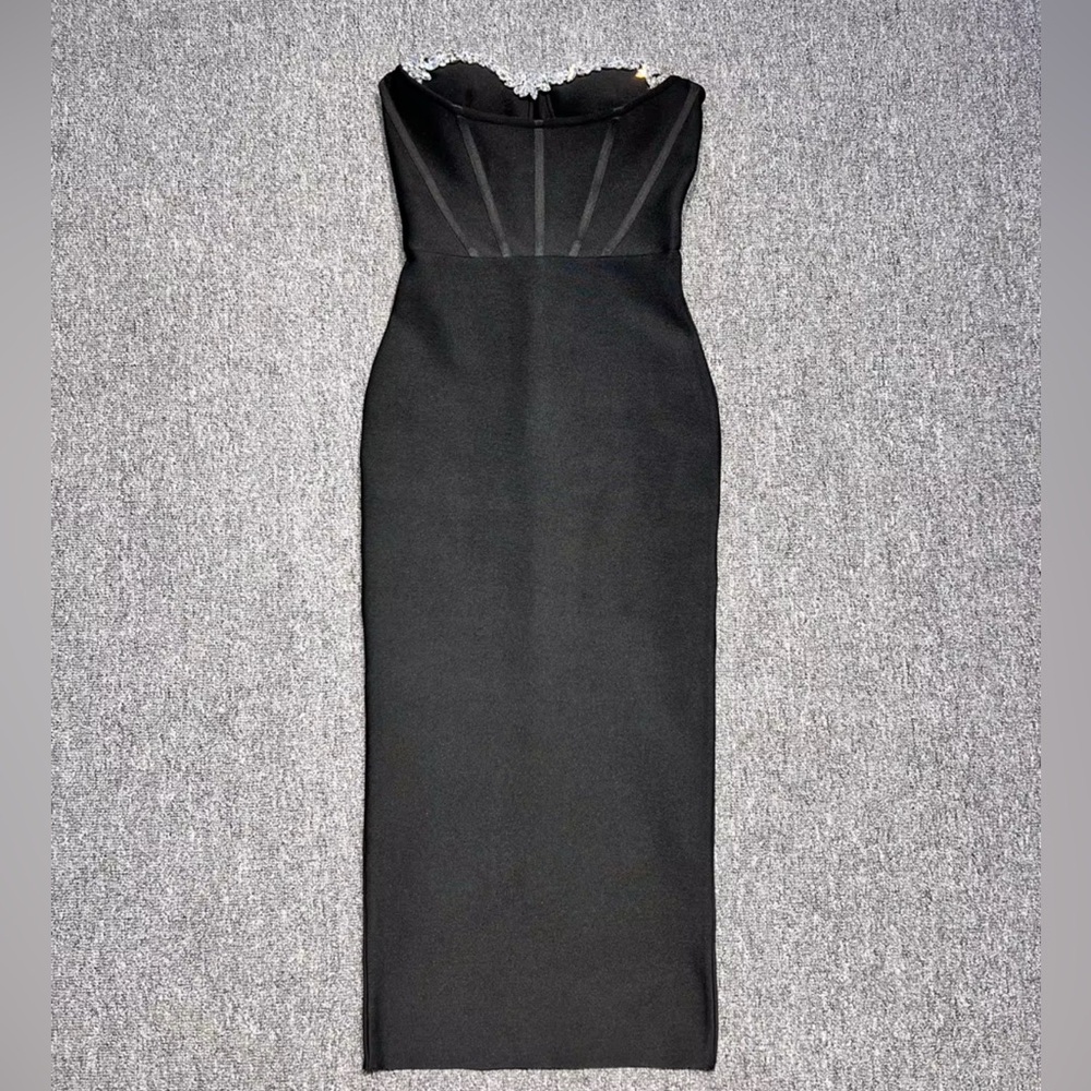 Chic Strapless Black Dress with Rhinestones